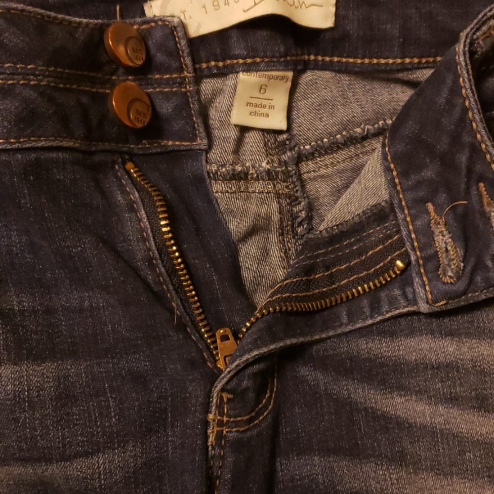 Jeans - Picture 3 of 4